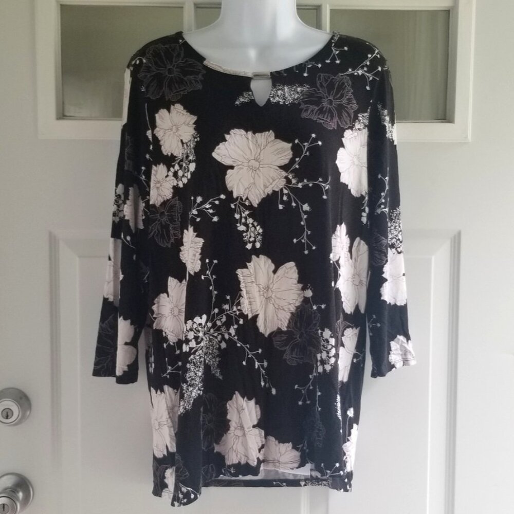 Chico's Keyhole Floral Tunic Top / Sz. 2 | US 12